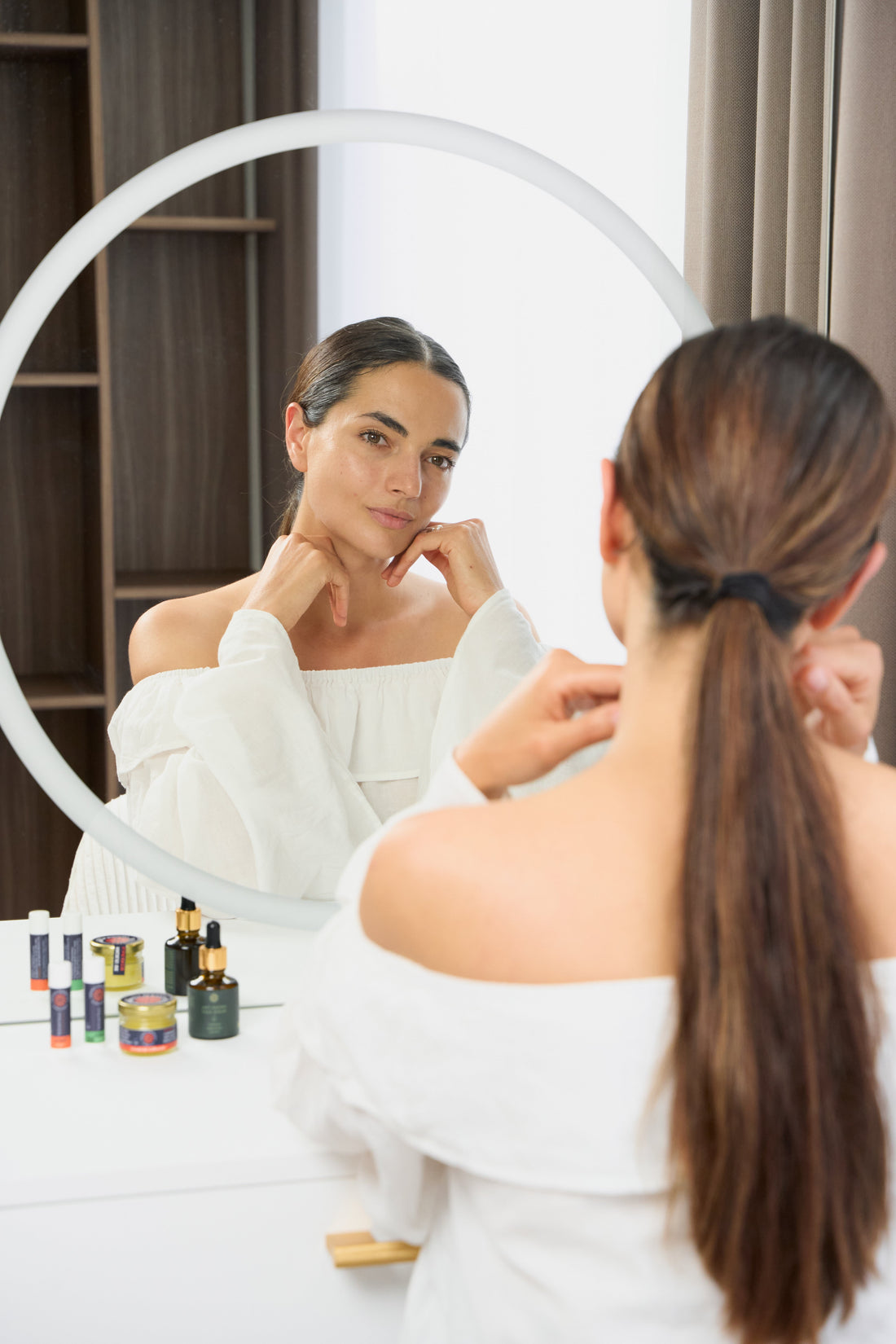 Cum să îți creezi o rutină de îngrijire naturală: ghid pentru începători